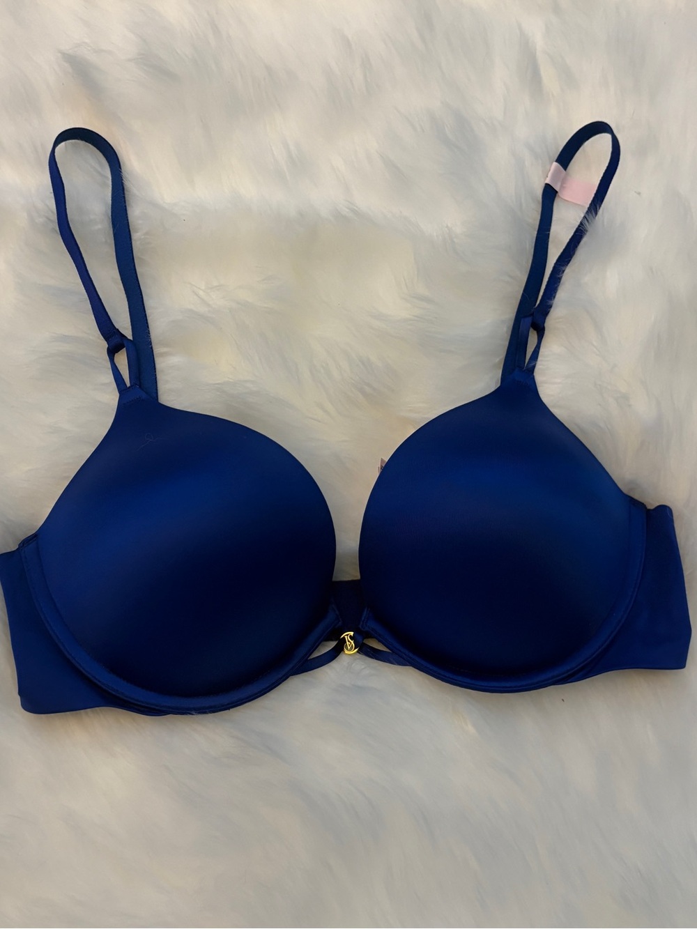 Victoria’s Secret Bombshell Add-2 Cups Smooth Push-Up Bra